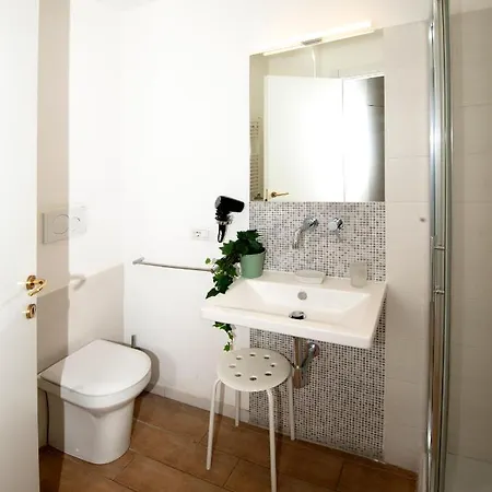 Om2rome Apartment
