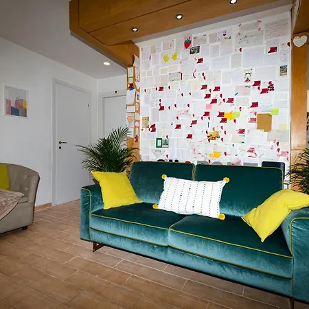 Apartament Om2rome *